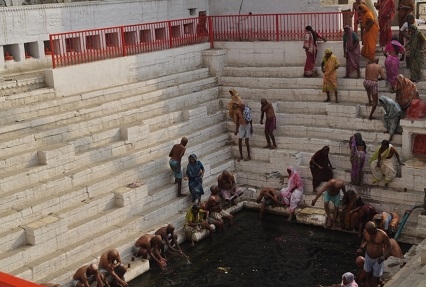 Manikarnik Kund